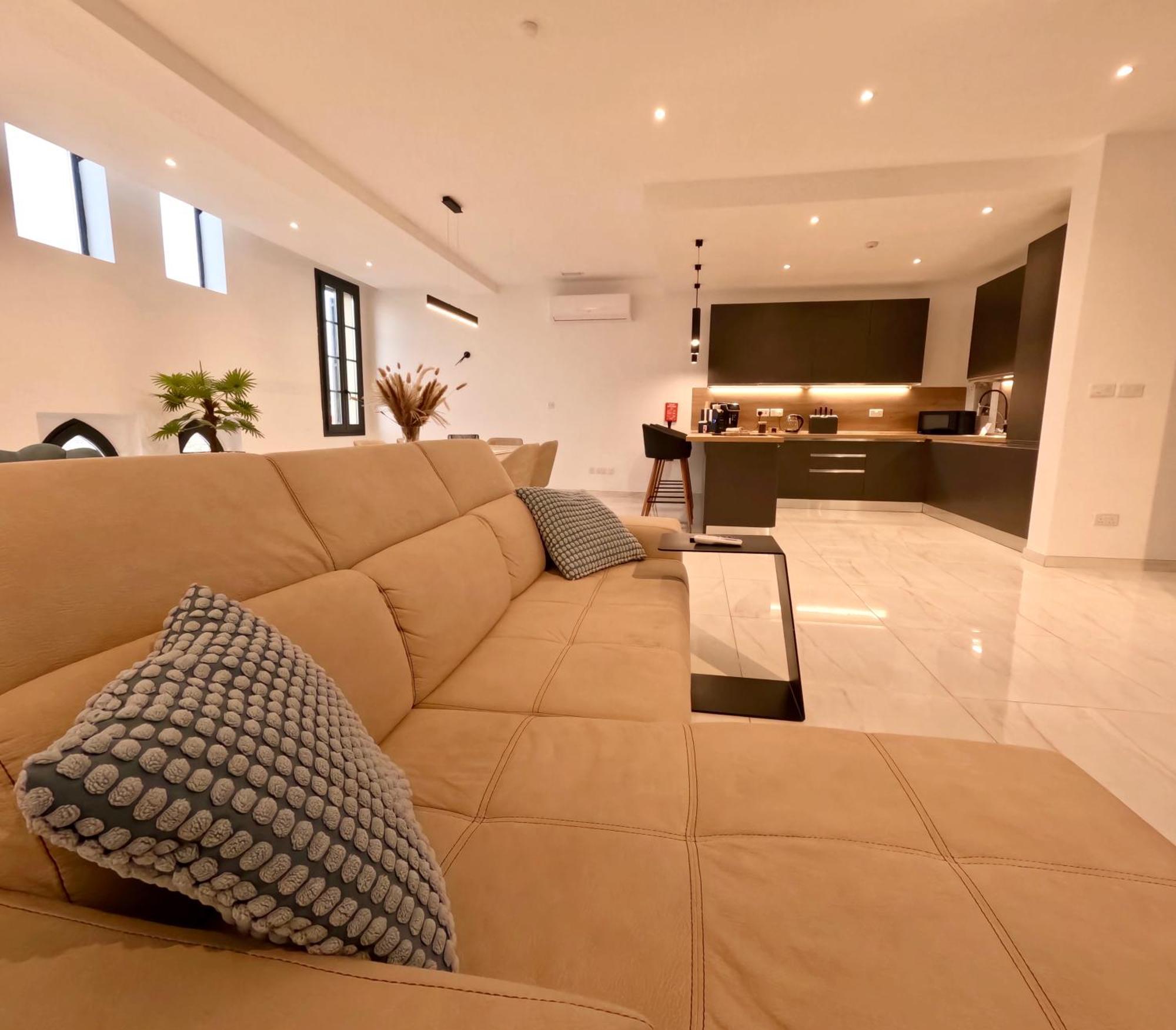 Modern Apartment In St Julian'S Malta, With Breathtaking Views Of Spinola Bay Saint Julian's ภายนอก รูปภาพ