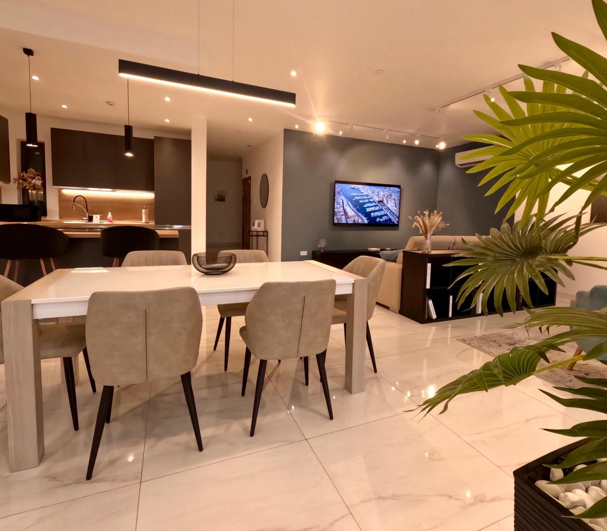 Modern Apartment In St Julian'S Malta, With Breathtaking Views Of Spinola Bay Saint Julian's ภายนอก รูปภาพ